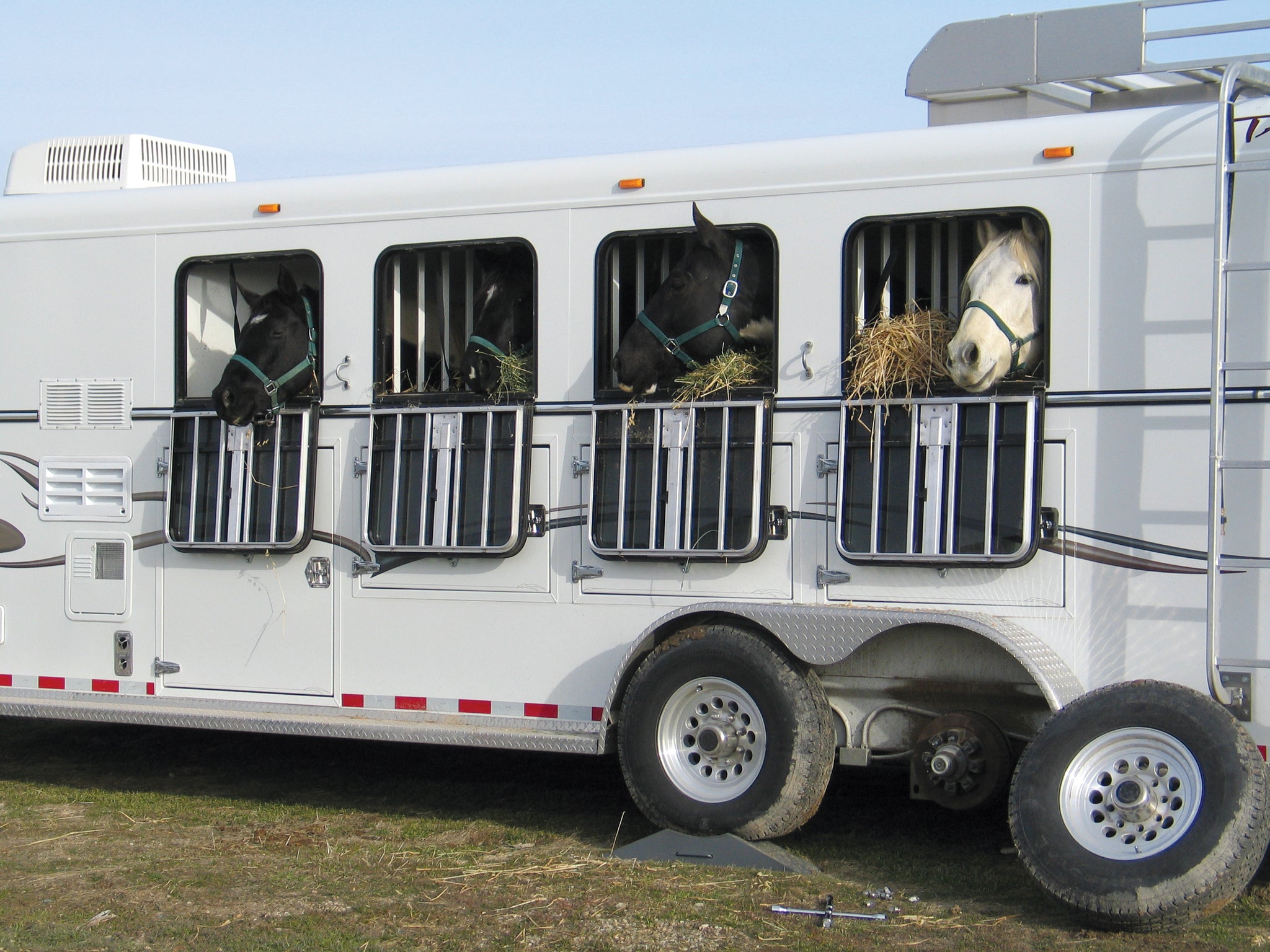 TH: Trailer Helper – High Country Plastics